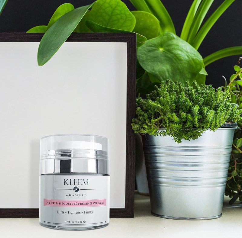 Kleem Neck Firming Cream for Sagging Skin - Anti Aging Neck Cream with Retinol & Panthenol - Firming Neck & Décolleté Cream Parent, Smooths Fine Lines & Wrinkles 1.7 Fl Oz