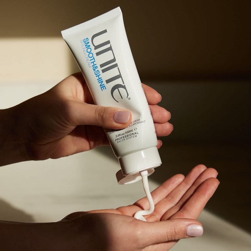 UNITE Hair – SMOOTH&SHINE Cream – Smoothing Styling Cream to Control Frizz & Add Brilliant Shine – Seals Ends & Reduces Blow-Dry Time – UV & Thermal Protection – 3.5 Oz