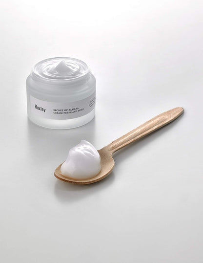 Huxley Secret of Sahara Fresh and More Cream, Lightweight Hydrating Korean Gel Face Cream, Non-Sticky Fast-Absorbing, Moroccan Cactus Water + Extract, Prickly Pear Seed Oil, 50 ml /1.69 fl. oz.